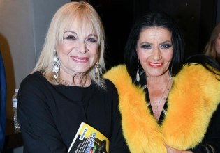 Άννα Φόνσου: «Τη Ζωζώ Σαπουντζάκη την πρόδωσαν τα πόδια της»