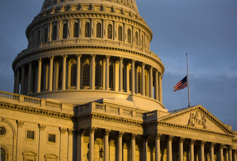ΗΠΑ: Υπό κράτηση 30χρονος που φέρεται να είχε τοποθετήσει βόμβες την παραμονή της επίθεσης στο Καπιτώλιο το 2021