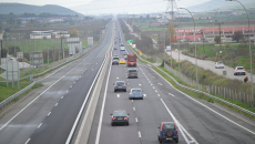 Αγρότες: Βελτιωμένη η κατάσταση στο εθνικό οδικό δίκτυο – Με χαμηλές ταχύτητες η διέλευση από τα μπλόκα