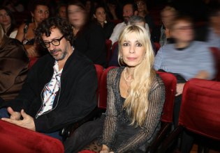 Μυρτώ Αλικάκη: «Έχω πάρει την απόφαση από πάρα πολύ νωρίς να μην με ενδιαφέρει η σκέψη της πρώτης ρυτίδας»