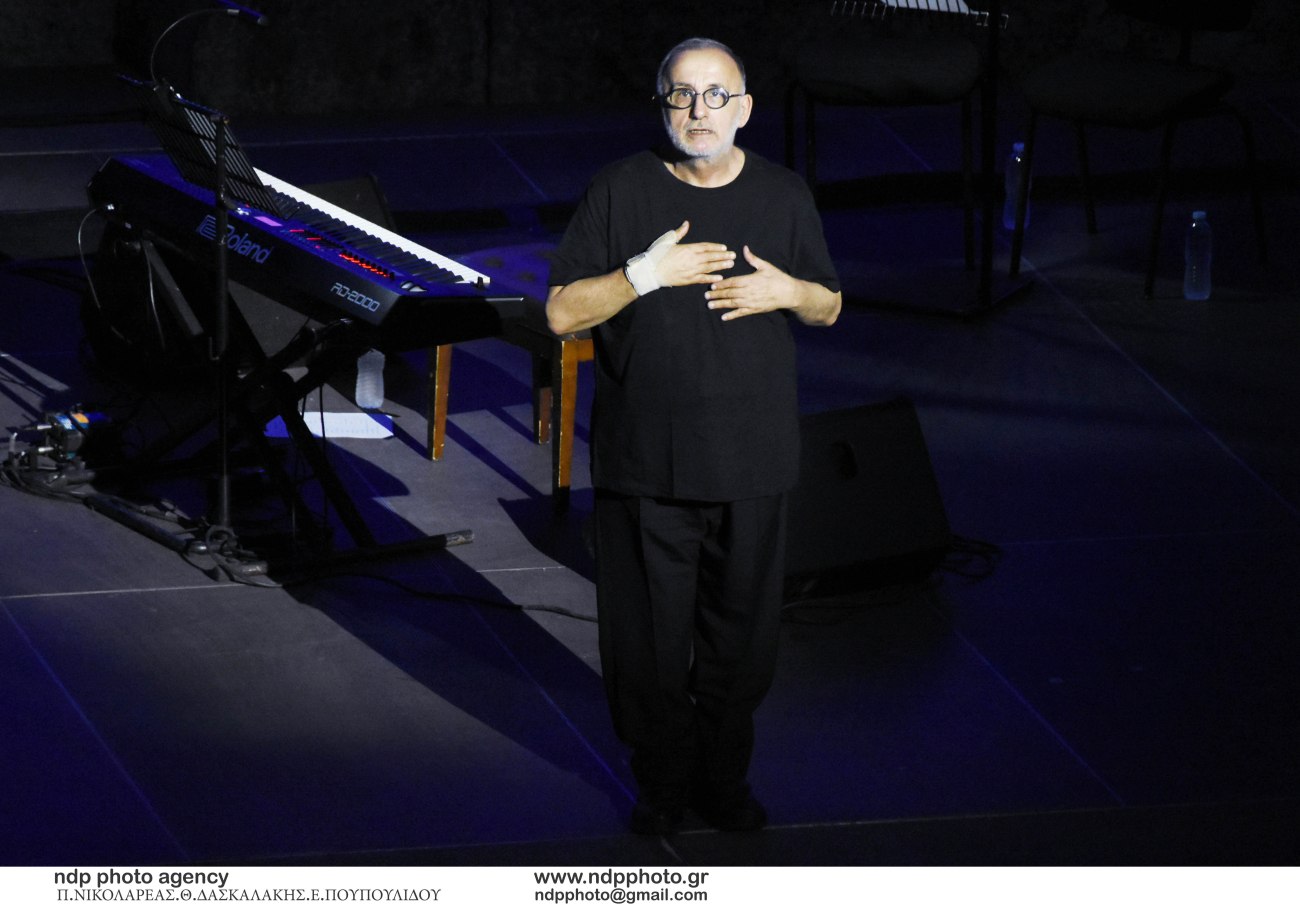 Θάνος Μικρούτσικος: Η εξομόλογηση της συζύγου του για τον χωρισμό τους και την πολιτική