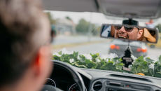 Γιατί όταν οδηγείτε είναι καλύτερα να κρατάτε το στόμα σας κλειστό