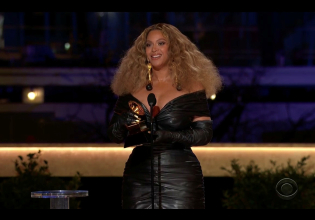 Η Μπιγιονσέ ανήκει πλέον στην λίστα με τους δισεκατομμυριούχους, κάνοντας παρέα στον Jay-Z