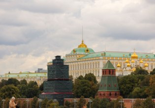 Η Ρωσία κατέρριψε στη διάρκεια της νύκτας 130 ουκρανικά drones που κατευθυνόταν προς τη Μόσχα