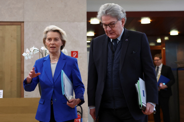 Αμερικανικές κυρώσεις σε 5 Ευρωπαίους για τις προσπάθειες περιορισμού της ρητορικής μίσους – Οργή στην ΕΕ