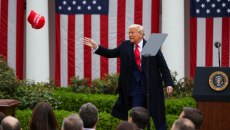 MAGA ρωγμές – Το 2026 ως τεστ αντοχής για τον Ντόναλντ Τραμπ και την εκλογική του βάση