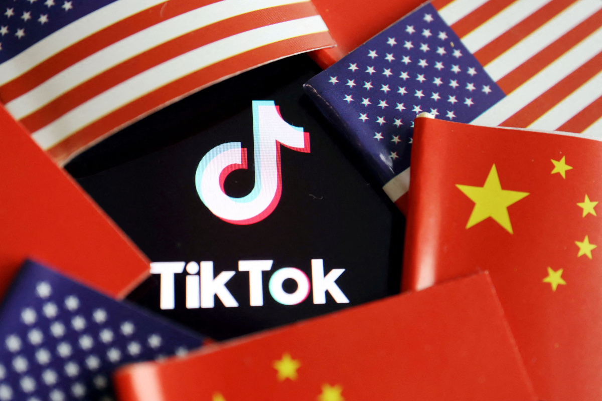 To TikTok παραδίδει τα κλειδιά στις ΗΠΑ για να αποφύγει το λουκέτο