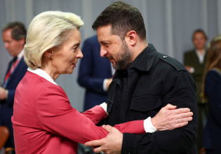 Ουκρανία: Επικοινωνία Ευρωπαίων με Ζελένσκι για «συντονισμό» εν όψει της συνάντησης με Τραμπ