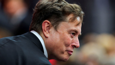 Έλον Μασκ: Σάλος με σχόλιο του μεγιστάνα για 19χρονη που κινδύνευε με απέλαση