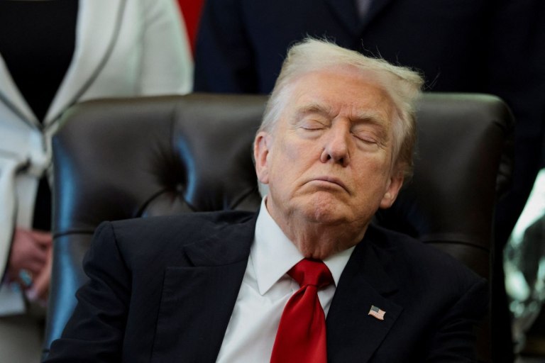 Η κουλτούρα της αϋπνίας – Γιατί η εξάντληση έγινε δείγμα επιτυχίας;