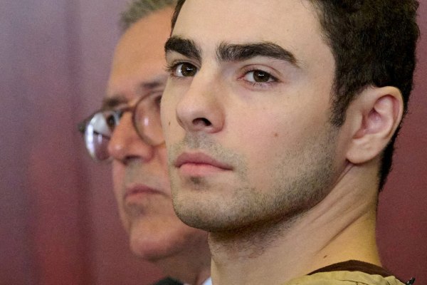 Ξεκινάνε οι προδικαστικές ακροάσεις για τον Λουίτζι Μαντζιόνε