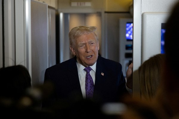 Σε «εξαιρετική υγεία» ο πρόεδρος Τραμπ σύμφωνα με τον Λευκό Οίκο