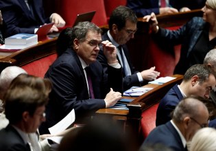 Η Γαλλία κινδυνεύει να μείνει χωρίς προϋπολογισμό – Ο Εντουάρ Φιλίπ δεν θα ψηφίσει την κοινωνική ασφάλιση