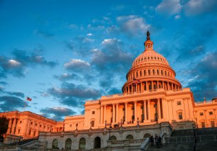 Πέρασε από τη Γερουσία ο πολεμικός προϋπολογισμός των ΗΠΑ ύψους 901 δισ. – Στον Τραμπ για υπογραφή