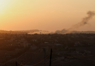 Το Ισραήλ επιτίθεται στο νότιο και ανατολικό Λίβανο, παραβιάζοντας για άλλη μια φορά την εκεχειρία