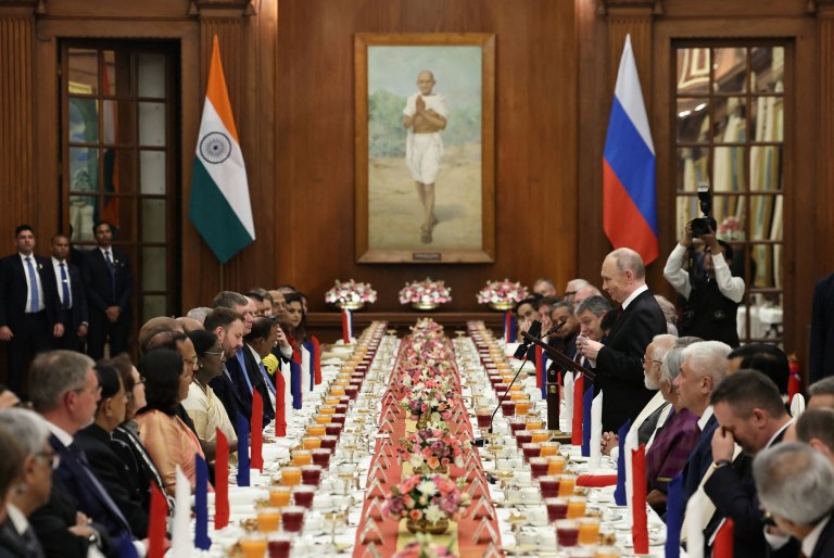 Πούτιν και Μόντι υπογράφουν συμφωνίες 100 δισ. [γράφημα]