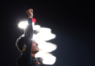 Το τέλος των «μηχανών»: Ο Λάντο Νόρις είναι ο next door βασιλιάς της F1 – και κουβαλάει όλους τους προβληματισμούς ενός 26χρονου