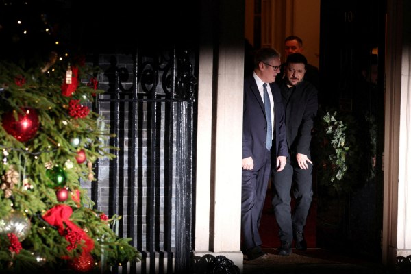 Ουκρανία: Το τηλεφώνημα στον Ζελένσκι για «γη και ύδωρ» – Με αντιπρόταση απαντά το Κίεβο στις ΗΠΑ