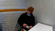 Νέο βίντεο από τη σύλληψη του Λουίτζι Μαντζιόνε: Τι δείχνουν οι κάμερες ένα χρόνο μετά τη δολοφονία του CEO της UnitedHealthcare