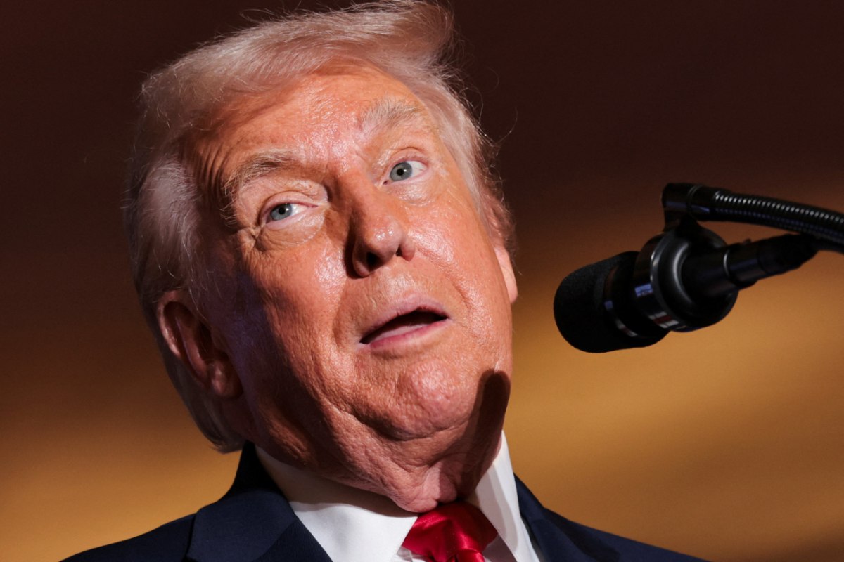 Τραμπ: Κατηγορεί για «προδοσία» τα ΜΜΕ που διερωτώνται για την υγεία του