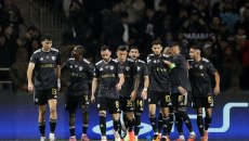 Κάραμπαγκ – Άγιαξ 2-4: Νίκη με επική ανατροπή στο φινάλε για τον «Αίαντα»