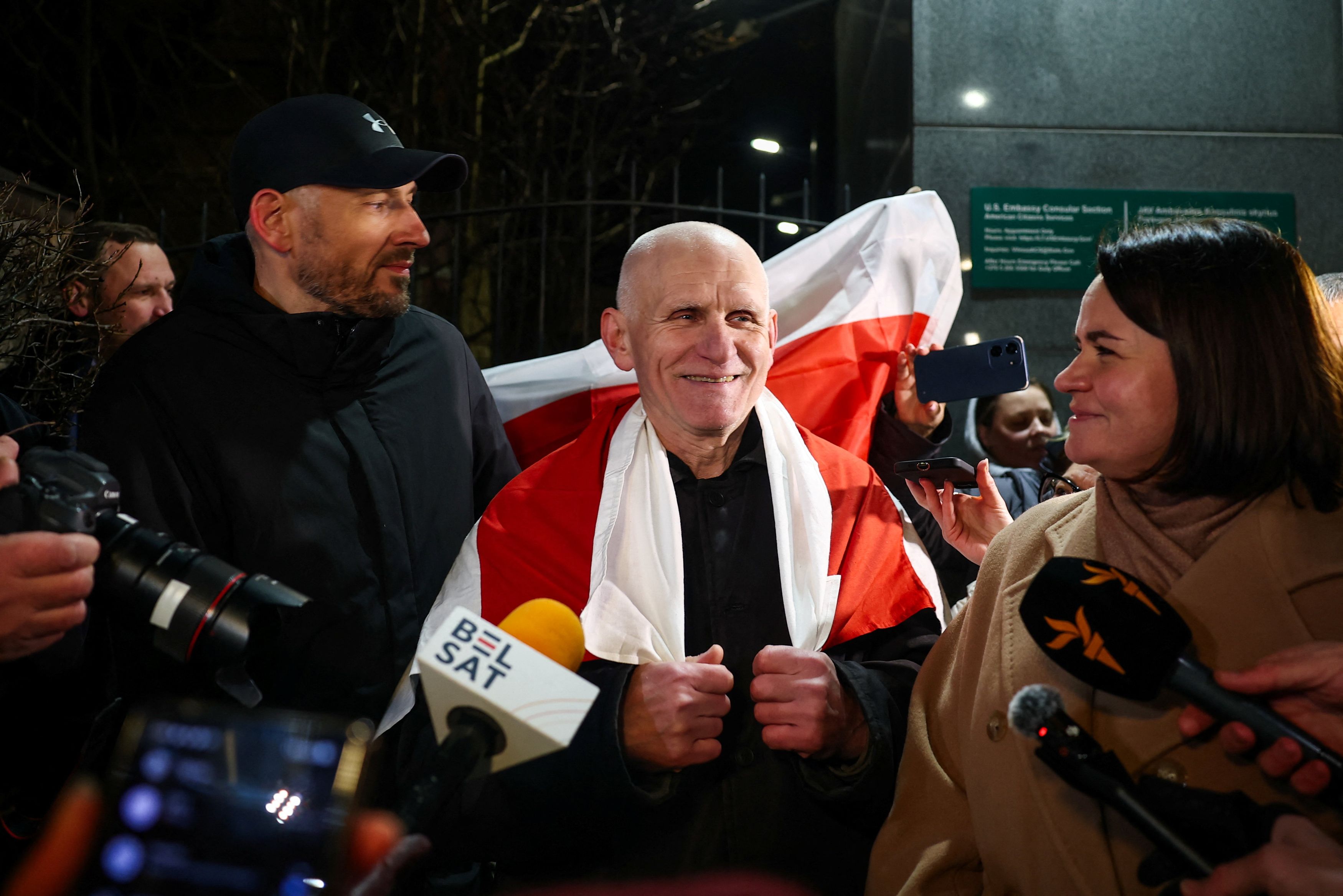 Λευκορωσία: Αποφυλακίστηκαν 123 κρατούμενοι μετά την άρση κυρώσεων των ΗΠΑ – Και ηγέτες της αντιπολίτευσης