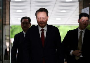 Ο εισαγγελέας της Νότιας Κορέας ζητά 10ετή ποινή φυλάκισης για τον πρώην πρόεδρο Γιουν