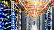 Data centers: Στα 61 δισ. δολάρια οι συμφωνίες το 2025