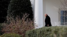 Ερωτήματα για την διανοητική κατάσταση του Ντόναλντ Τραμπ μετά την ανάρτηση για τη δολοφονία του Ρομπ Ράινερ