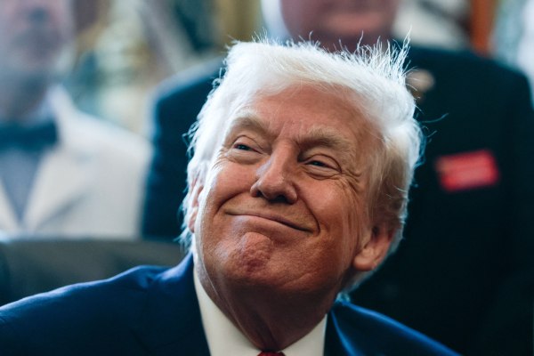 Ο Τραμπ «αφήνει στο τραπέζι» το ενδεχόμενο πολέμου με την Βενεζουέλα