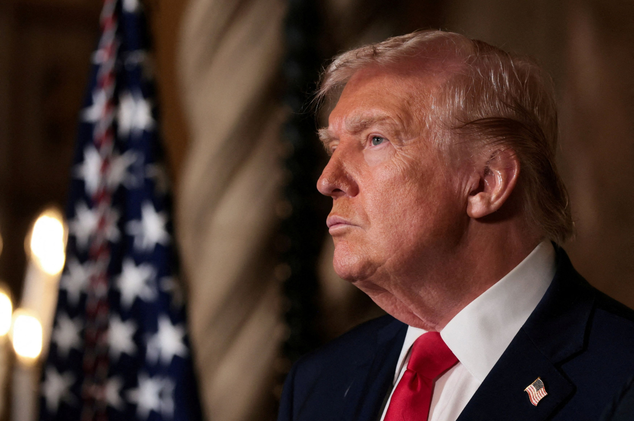 Εισβολές και ναρκοτρομοκρατία: Πώς η «έκτακτη ανάγκη» έγινε η καραμέλα του Τραμπ για την επέκταση της εξουσίας του