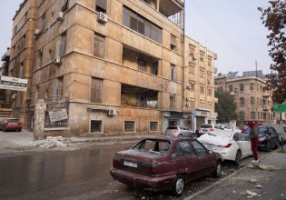 Εξόριστοι στρατηγοί, υποστηρικτές του Άσαντ, σχεδιάζουν κρυφά εξέγερση στη Συρία