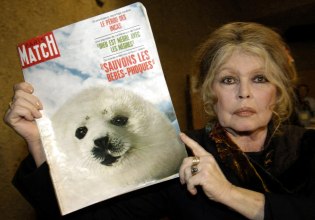 Πολιτικός «πόλεμος» στη Γαλλία για τη Μπριζίτ Μπαρντό – Τι σημαίνει ο «εθνικός φόρος τιμής» που ζητάει η Δεξιά