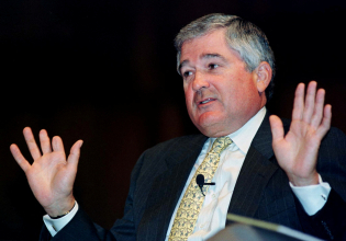 Πέθανε ο Λούις Γκέρστνερ – Ποιος είναι ο άνθρωπος που ανέστησε την IBM