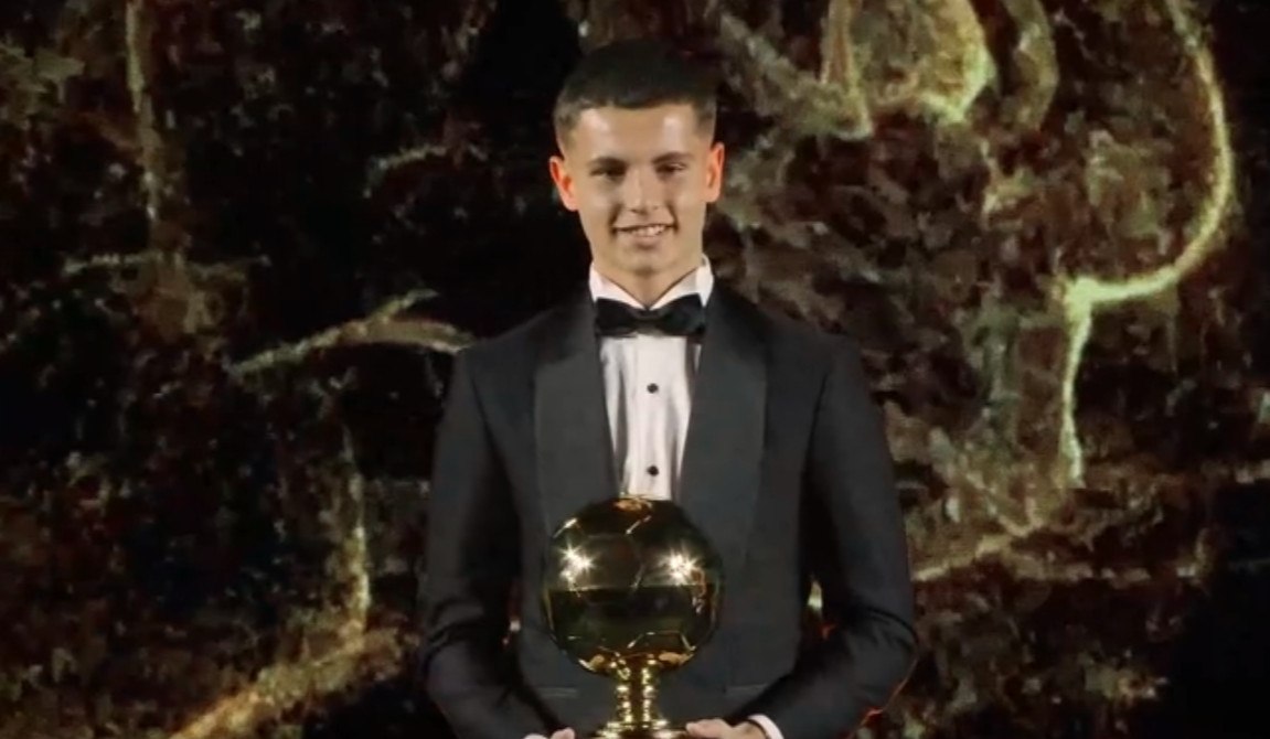 «Ταξίδι της Μάντσεστερ Γιουνάιτεντ στον Πειραιά για Μουζακίτη»