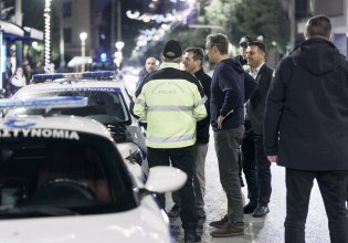Σε μπλόκο για αλκοτέστ στη Σταδίου ο Κυριάκος Μητσοτάκης