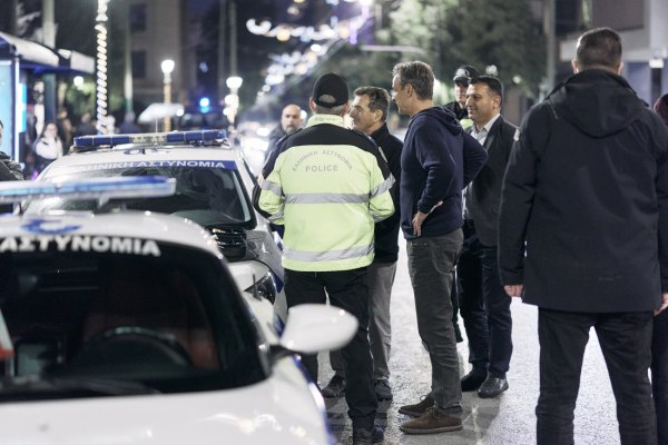 Σε μπλόκο για αλκοτέστ στη Σταδίου ο Κυριάκος Μητσοτάκης