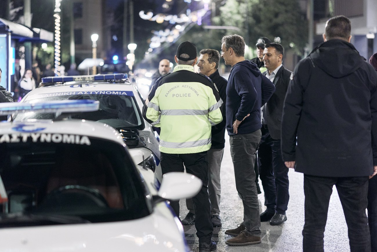 Σε μπλόκο για αλκοτέστ στη Σταδίου ο Κυριάκος Μητσοτάκης