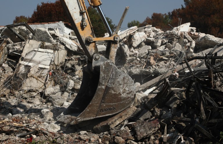 Ιταλία: Δολοφόνησε τον γείτονά του όταν πήγε να του γκρεμίσει το σπίτι με εκσκαφέα – Αθωώθηκε από το δικαστήριο