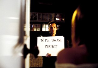 Γιατί οι ρομαντικές κωμωδίες έχουν χάσει τη μαγεία τους; Πρωταγωνιστής της ταινίας «Love Actually» εξηγεί