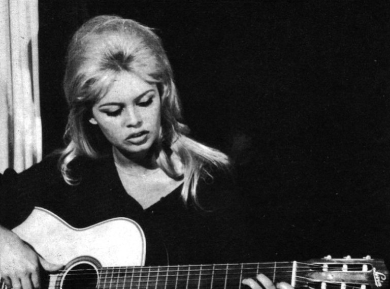 Μπριζίτ Μπαρντό: Όταν συνεργάστηκε με τον Γιάννη Σπανό