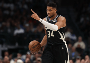 Μπακς – Πίστονς 113-109: Σπουδαία νίκη για το Μιλγουόκι, μεγάλη αγωνία για τον Αντετοκούνμπο