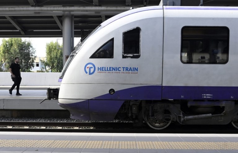 Hellenic Train: Διακόπηκαν τα δρομολόγια στο τμήμα Λάρισα – Λειανοκλάδι λόγω της υπερχείλισης του Ενιπέα