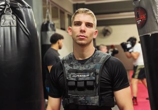 Τι αποκαλύπτει ο Έλληνας kickboxer για τον επεισοδιακό τελικό στη Σερβία: «Για αυτό δέχτηκα επίθεση…» (vid)