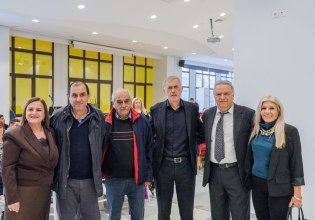 Ο Δήμαρχος Πειραιά Γιάννης Μώραλης στην Χριστουγεννιάτικη γιορτή του Σωματείου Ναυτικών Γονέων ΑμεΑ