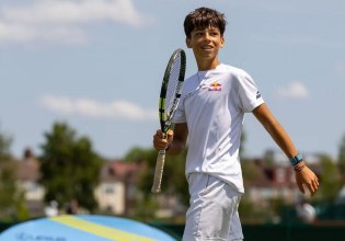 Τρομερό επίτευγμα: Ο Παγώνης αναδείχτηκε κορυφαίος Ευρωπαίος τενίστας στην ηλικία του