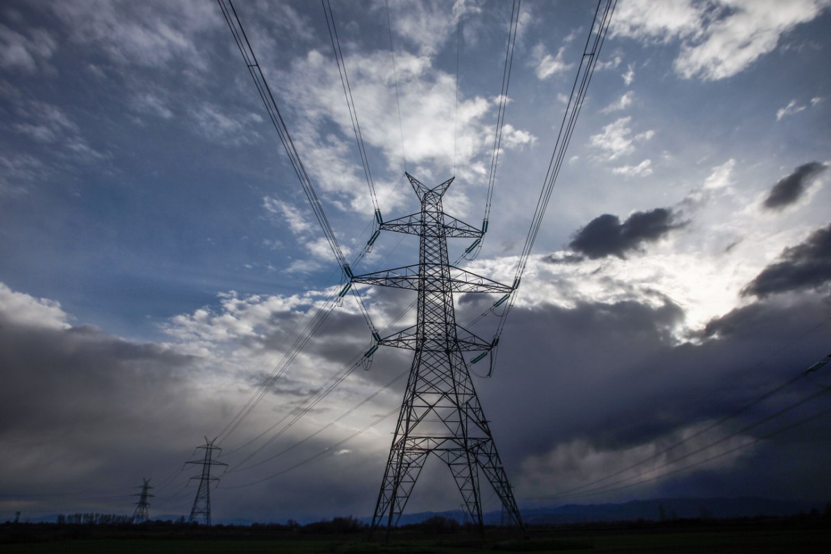 Το ελληνικό δίκτυο ηλεκτροδότησης δεν έχει τη χωρητικότητα που απαιτείται για νέα έργα ΑΠΕ (Eurokinissi)