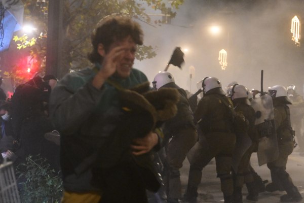 ΣΥΡΙΖΑ για επεισόδια στην πορεία για τον Γρηγορόπουλο: Η εντολή ήταν η διάλυση των συγκεντρώσεων και η πρόκληση επεισοδίων, πάση θυσία