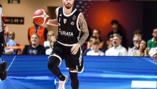 Ο Βιλντόζα πήρε το… πορτοφόλι του Πετρούσεφ και χάρισε τη νίκη στη Βίρτους (vids)