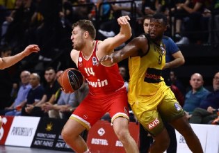 LIVE: Ολυμπιακός – ΑΕΚ